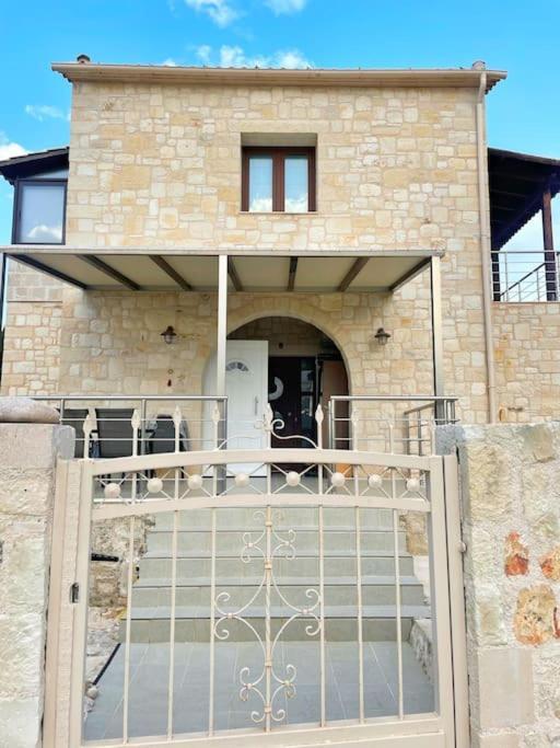 Kathiana Cozy Apartment Экстерьер фото